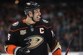 saison La saison régulière de la NHL réapparaît une merveilleuse épreuve de force